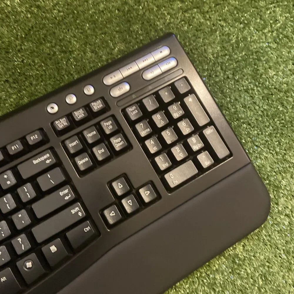 Vintage GATEWAY Wired Keyboard KB-0532 Ergonomic Black Microsoft PS/2